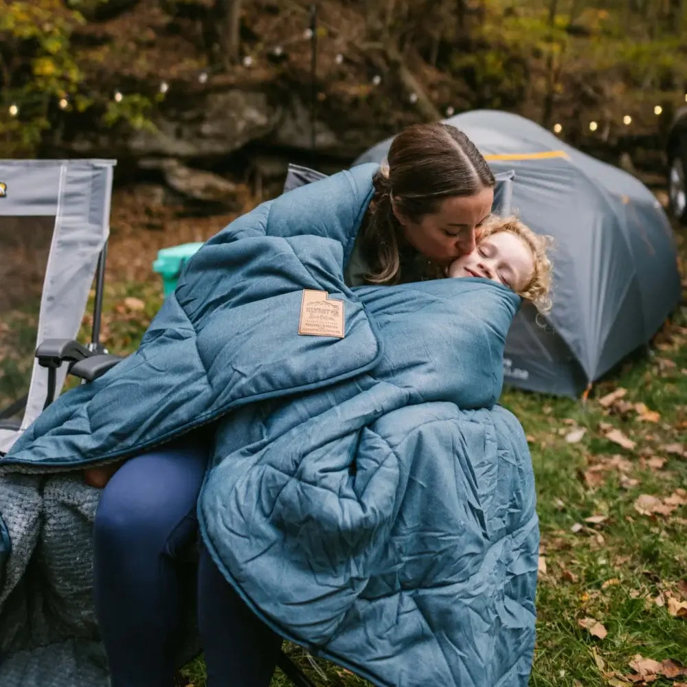 HomesteadCabinComforterBlanket_QUEEN_13HCBL01D_LS61_5464x8192_77b3012b-5625-48b2-b133-08bd80268280.jpg
