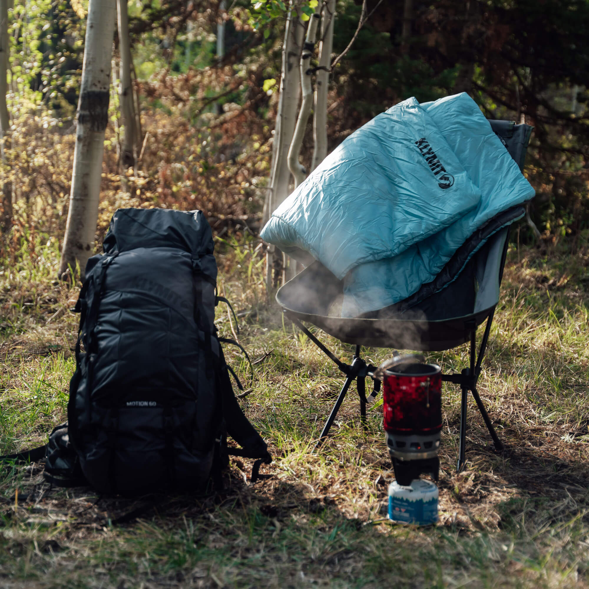 Klymit_HorizonBackpackingBlanket_13HBBL01C_LS03_2000x2000_9a1f4fee-9da4-427f-8f01-8fbe6e18430f.jpg