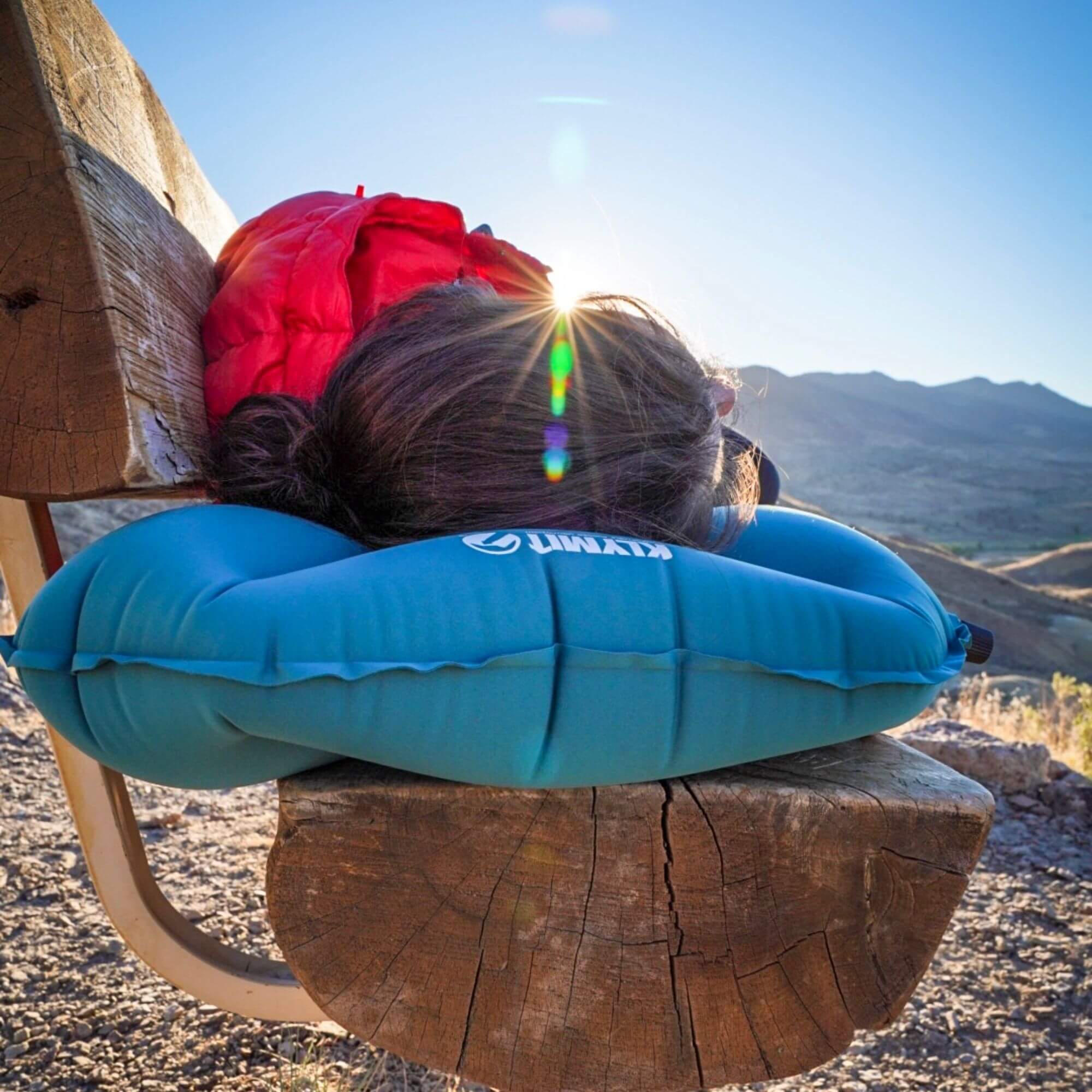 Klymit_PillowXLarge_12PLTL01D_LS02_2000x2000_7d113cb1-ef97-4112-bb1b-18f6d81f0514.jpg