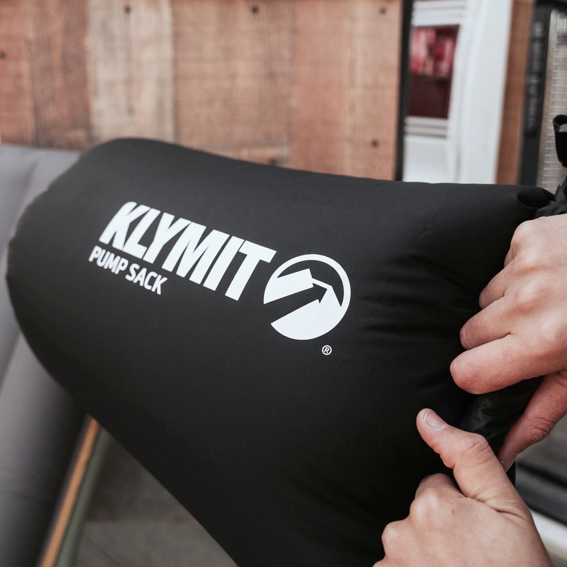 Klymit_PumpSack_03PSGYFVC_LS04_2829x2000_eee7e57d-0e49-454f-9f14-f1ef6d6585c0.jpg