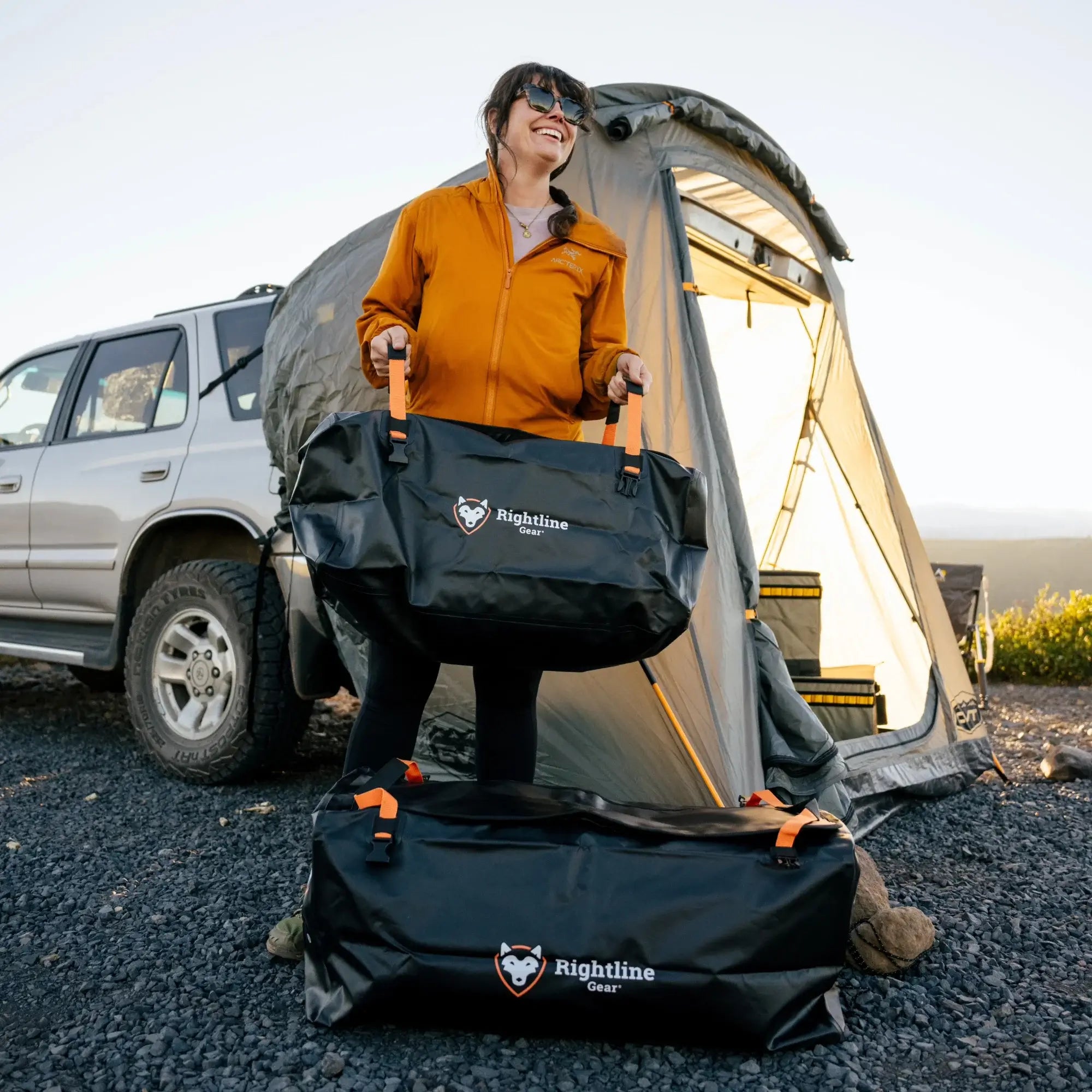 Rightline_CarTopDuffel60L_100J86-C_LS16_5605x8408_318b784d-ec73-4821-90fb-7f4c4c795355.jpg