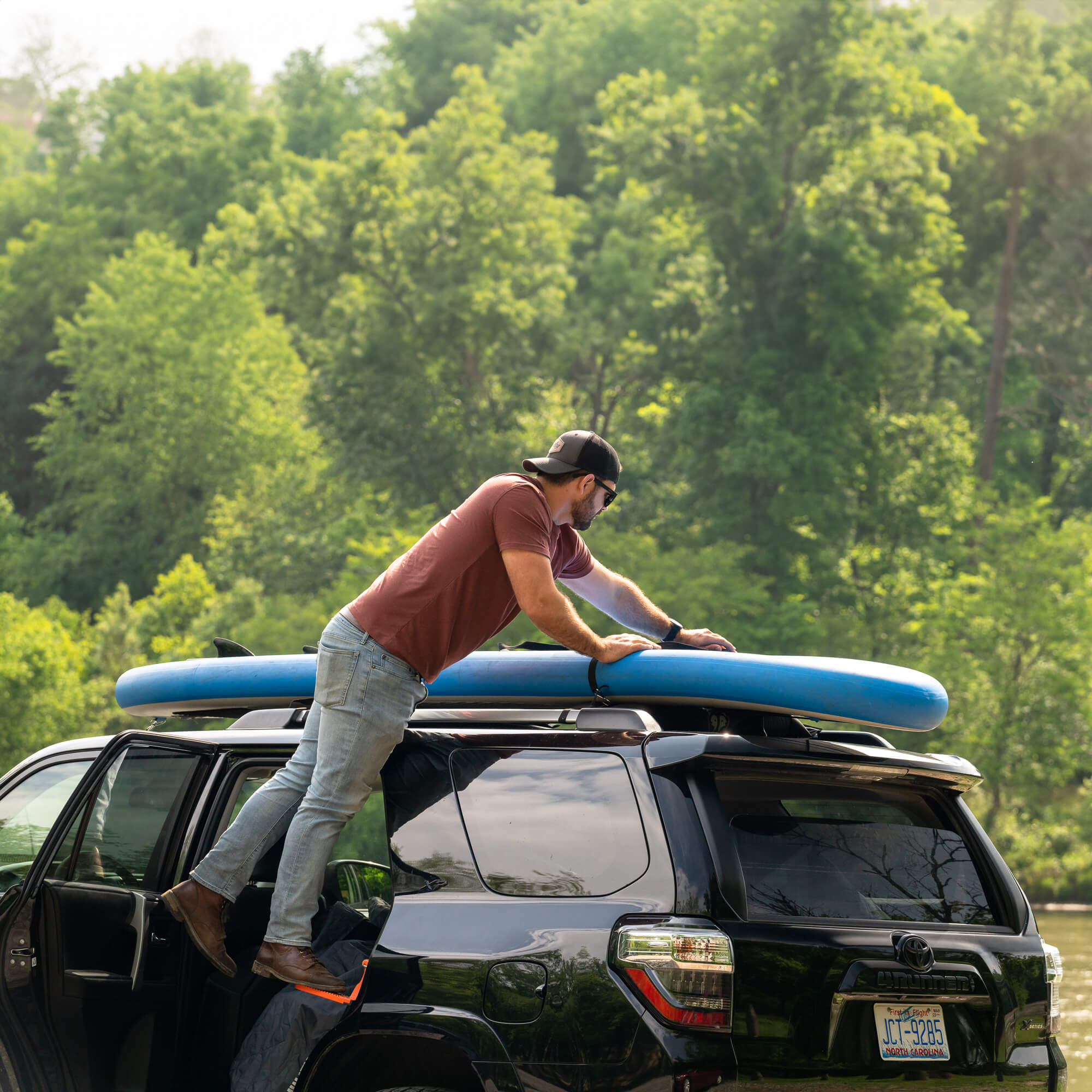 UniversalPaddleSportsCarrier_100K40_LS10_2000x2000_3e0b4c84-70d7-4cc8-9340-56efcfd6bfb4.jpg